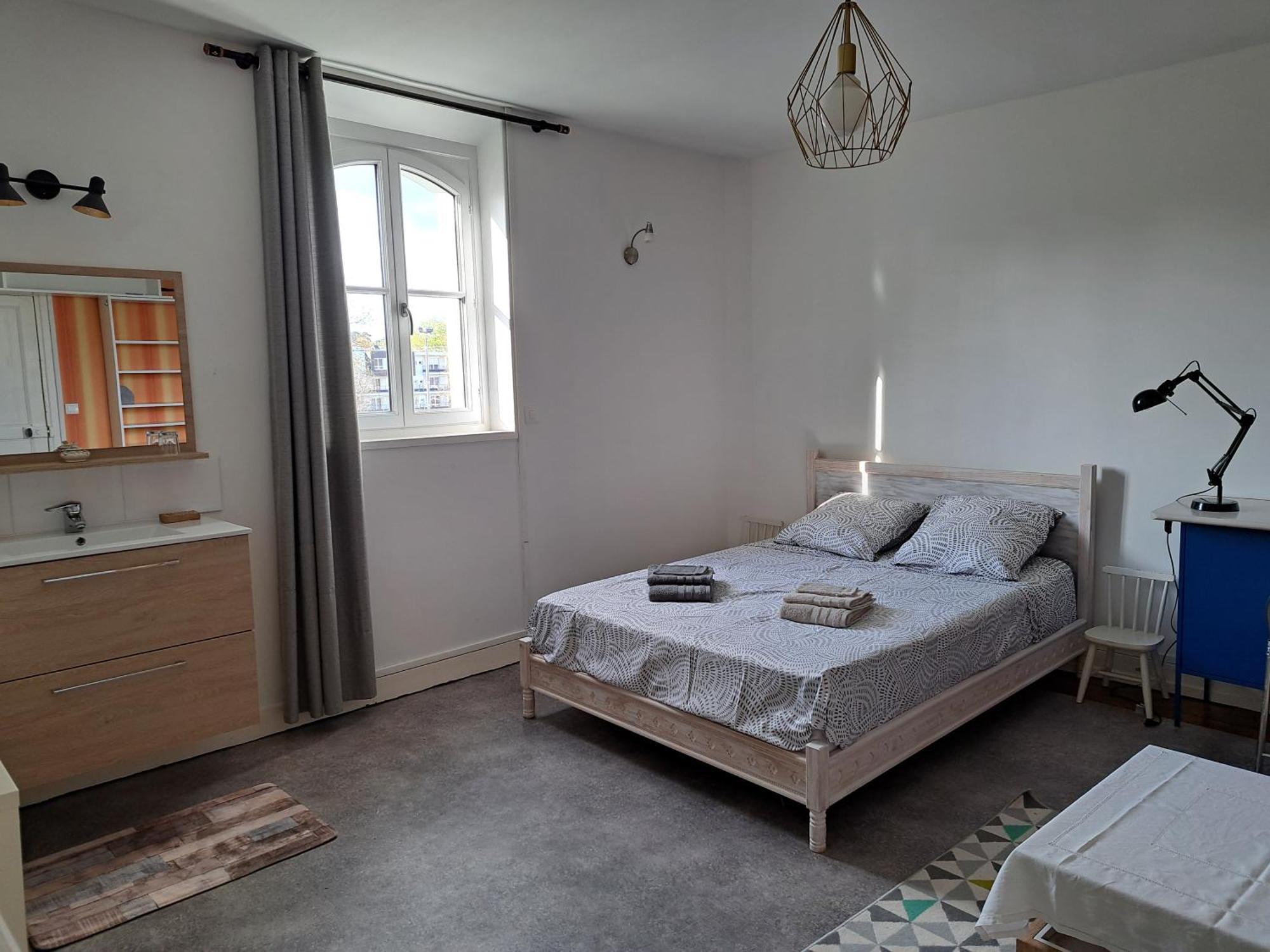 Les Chambres De Lucie-B&B - Petit Dej Inclus - Parking Prive - Proche Gare 베흑사이으 외부 사진
