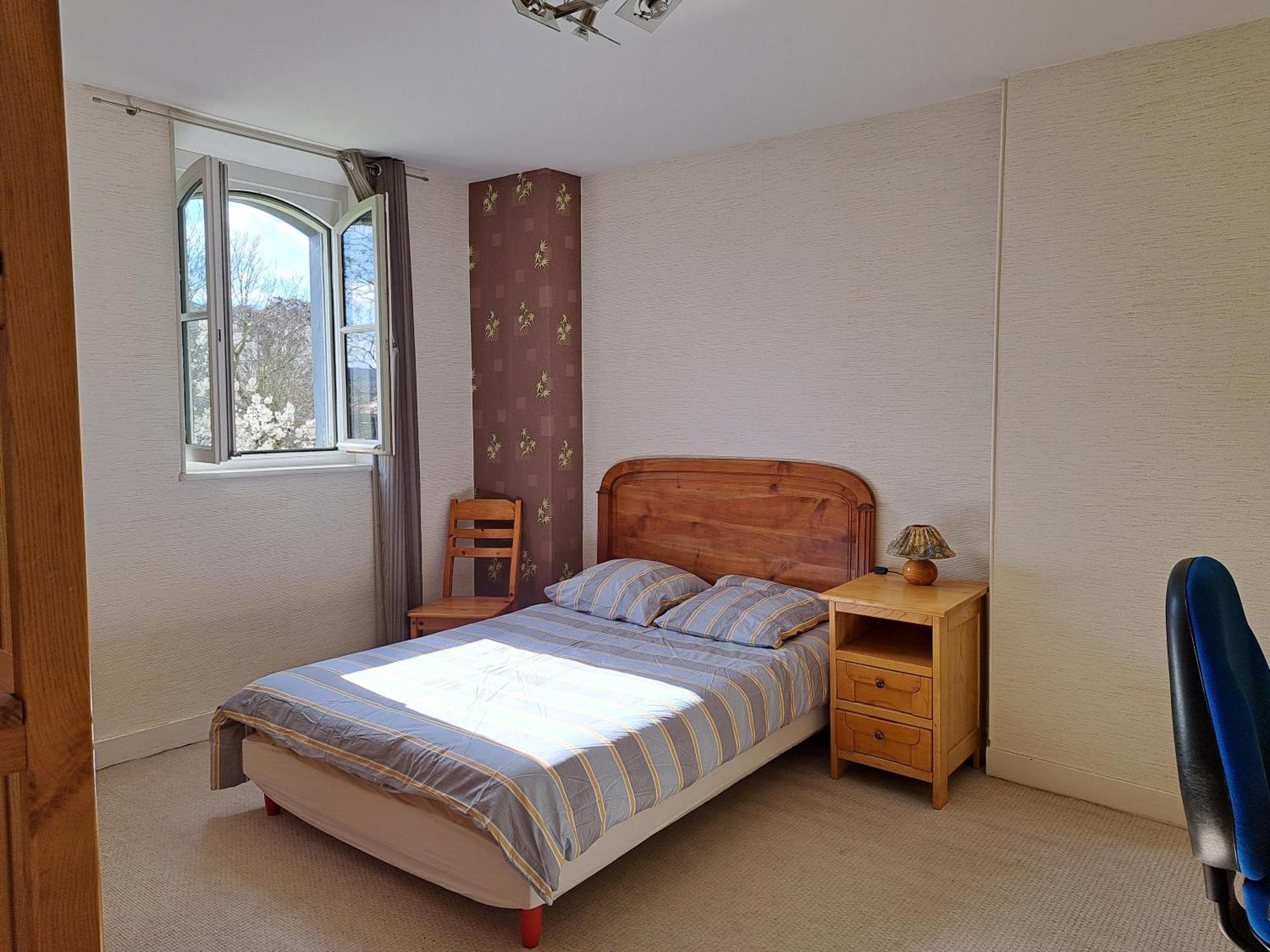 Les Chambres De Lucie-B&B - Petit Dej Inclus - Parking Prive - Proche Gare 베흑사이으 객실 사진